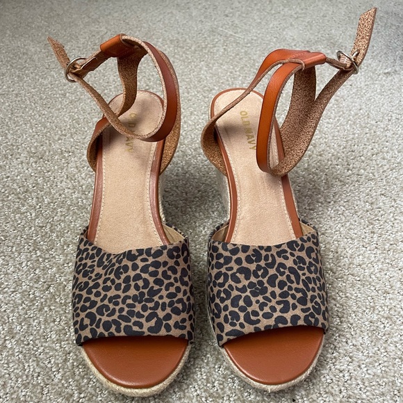 leopard print wedge sandals - Picture 2 of 6